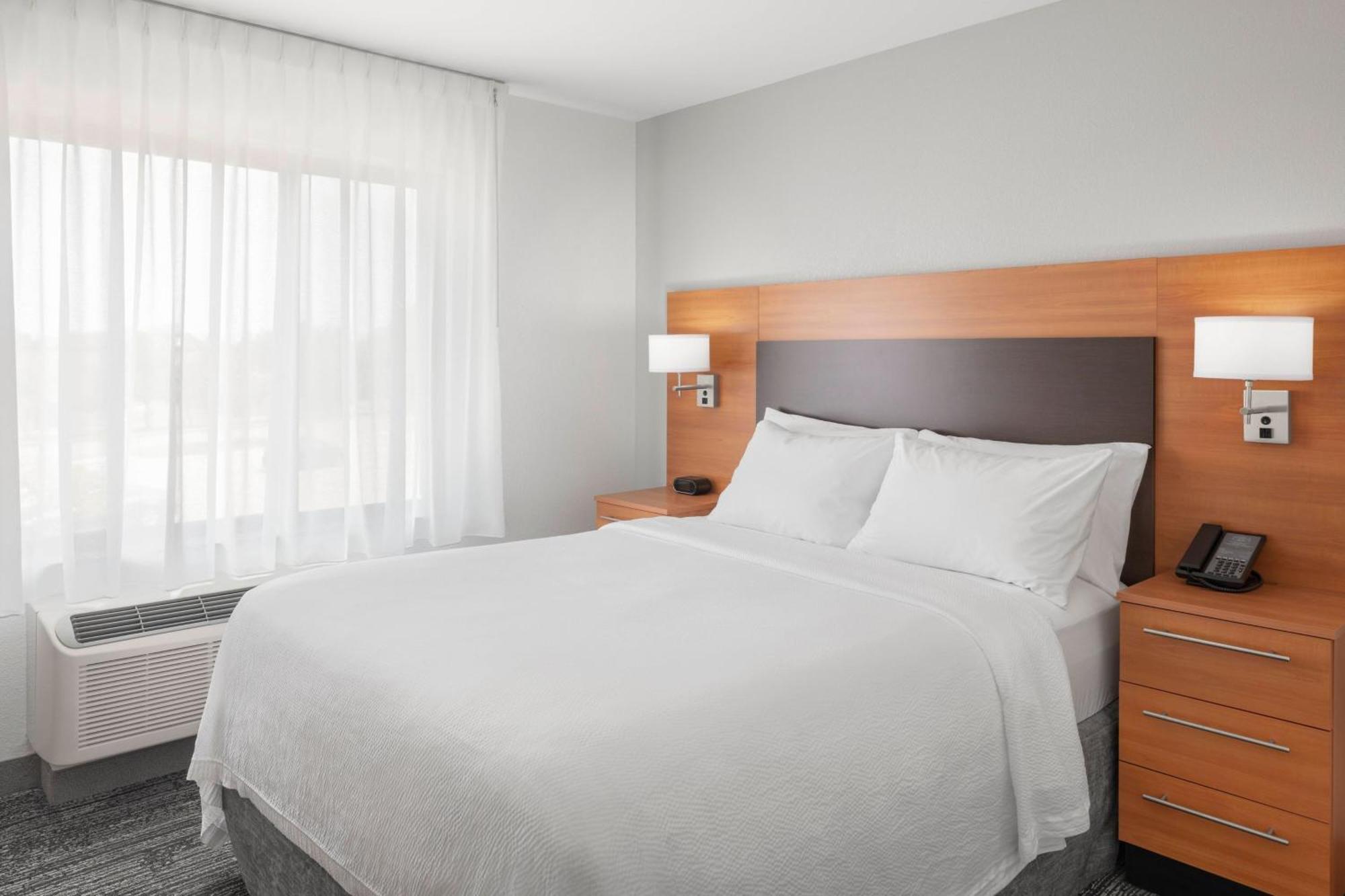ทาวน์เพลส สวีท บันกอร์ Hotel บังกอร์ ภายนอก รูปภาพ
