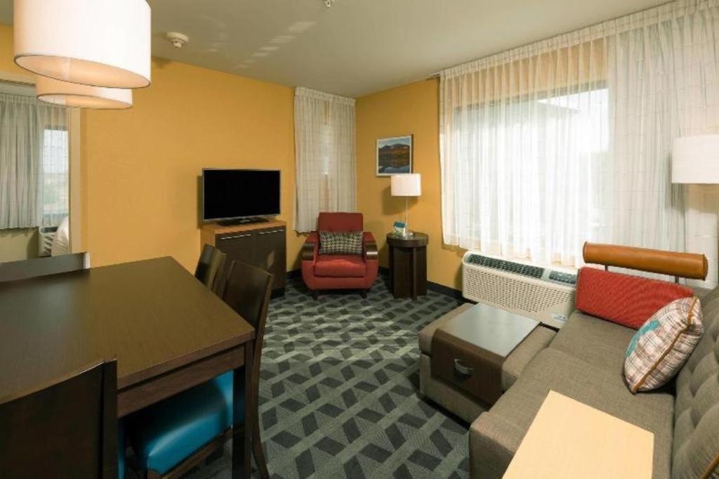 ทาวน์เพลส สวีท บันกอร์ Hotel บังกอร์ ภายนอก รูปภาพ