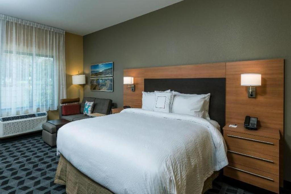 ทาวน์เพลส สวีท บันกอร์ Hotel บังกอร์ ภายนอก รูปภาพ